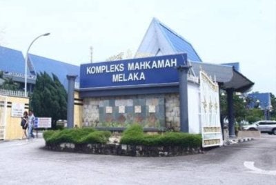 Bekas ketua jualan sebuah bank didenda RM90,000 selepas mengaku bersalah menerima rasuah dan gagal melaporkan suapan berkaitan pinjaman perumahan. - Gambar hiasan