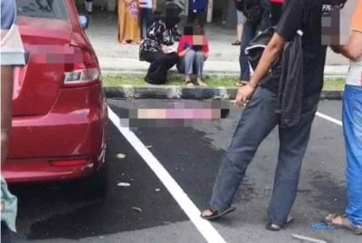 Tangkap layar tular video memaparkan ibu kanak-kanak terbabit terkejut melihat anaknya terjatuh dari tingkap di tingkat lima flat di Bandar Uda Utama, Johor Bahru.