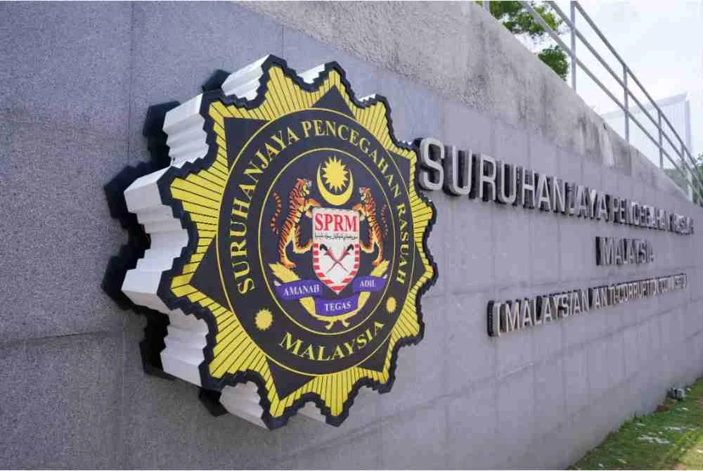 SPRM mengingatkan DBKL untuk memperketat pemantauan dan kawal selia projek pembangunan berhampiran kolam takungan air bagi memastikan semua syarat dan spesifikasi yang ditetapkan dipatuhi sepenuhnya oleh pihak kontraktor. Gambar hiasan