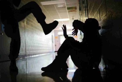 Isu buli bukan lagi sekadar masalah disiplin di sekolah atau institusi pendidikan, sebaliknya menjadi ancaman sosial yang meninggalkan kesan mendalam kepada mangsa untuk tempoh sangat panjang. Gambar hiasan 