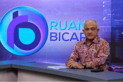 M Noor Azman pada Program Ruang Bicara mengenai 'Krisis Bekalan Global: Memperkasa Daya Tahan Industri Perumahan' di Wisma Bernama malam tadi. Foto Bernama
