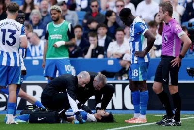 Mitoma mengalami kecederaan ketika membantu Brighton menewaskan Wolves 3-0 minggu lalu. Foto: Agensi 