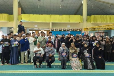 BELIA yang dekat dengan masjid tidak akan mudah hilang arah dalam hidupnya. 