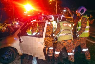 Pasangan suami isteri maut selepas kereta Perodua Myvi dinaiki terlibat dalam kemalangan dengan sebuah lori di Teluk Intan pada Sabtu.