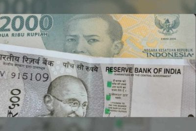 Mata wang rupiah dan rupee terus tertekan.