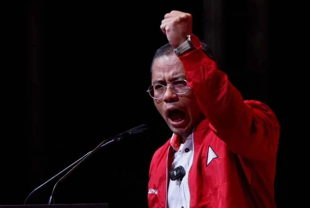 Menteri Besar Selangor merangkap Pengerusi Pakatan Harapan (PH) Selangor, Datuk Seri Amirudin Shari berucap pada Konvensyen PH 2026 di Pusat Konvensyen Antarabangsa Persada pada Ahad. Foto Bernama