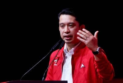 Timbalan Menteri Pendidikan Tinggi merangkap Pengerusi Majlis Pimpinan Negeri (MPN) PKR Melaka mewakili Negeri Melaka, Adam Adli Abd Halim berucap pada Konvensyen Pakatan Harapan (PH) 2026 di Pusat Konvensyen Antarabangsa Persada pada Ahad. Foto Bernama.