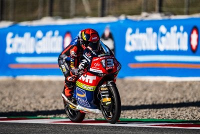 Hakim Danish akui pengalaman bersaing bersama kelompok elit Moto3 membuka ruang pembelajaran terutama dari aspek strategi dan kawalan perlumbaan. Foto: Kredit ZK Racing
