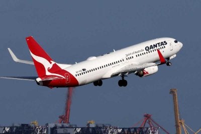 Qantas menegaskan ia tidak akan bertolak-ansur dengan tingkah laku yang mengancam penerbangan mereka. - Foto Agensi