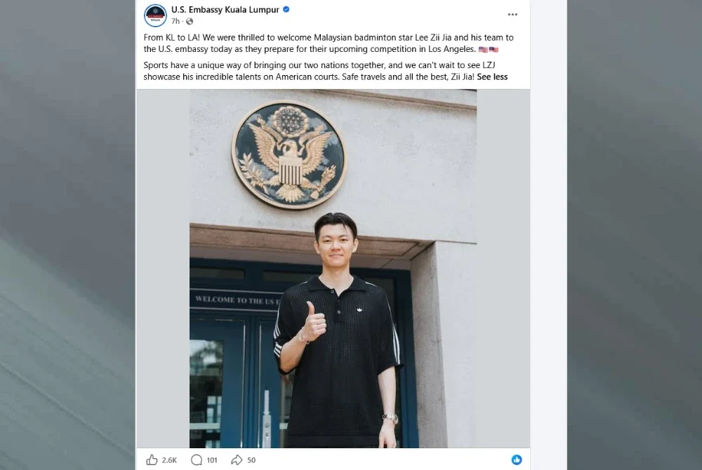 Zii Jia mengunjungi Kedutaan AS di Kuala Lumpur hari ini bagi urusan penyertaannya di Terbuka AS. - Foto Kedutaan Amerika Syarikat