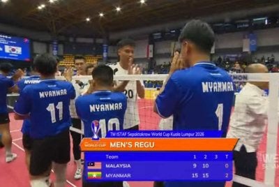 Myanmar cipta kejutan menewaskan juara bertahan Malaysia dalam acara regu.