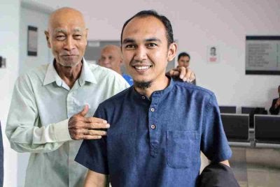 Mahkamah Sesyen Kangar pada Selasa melepaskan dan membebaskan anak lelaki kepada bekas Menteri Besar Perlis, Mohd Shukri Ramli daripada pertuduhan mengemukakan tuntutan palsu berjumlah RM19,505.10 pada Februari 2024. Foto Bernama
