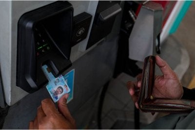 Kerajaan kekal bantuan Budi Madani diesel RM300 sebulan. Foto Bernama