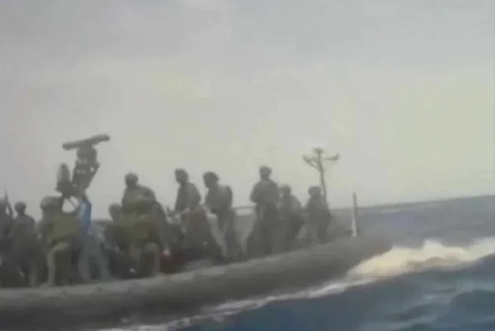 entera Israel melepaskan tembakan ke arah sekurang-kurangnya dua kapal yang belayar dalam flotila bantuan menuju Gaza pada Selasa. Foto Reuters