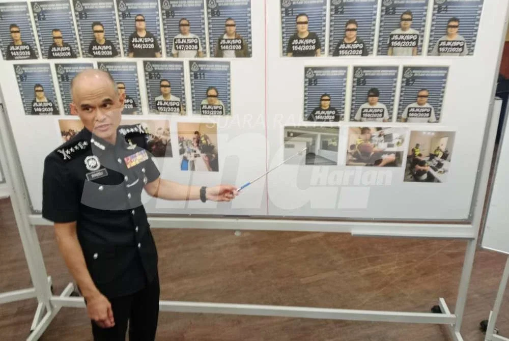 Antara suspek diberkas dalam serbuan berkenaan.
