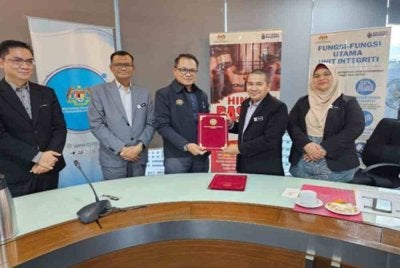 Sebanyak tiga cadangan penambahbaikan tatakelola telah dibentangkan oleh BPT SPRM kepada APAD berhubung amalan, sistem dan tatacara kerja pengurusan kenderaan perdagangan.