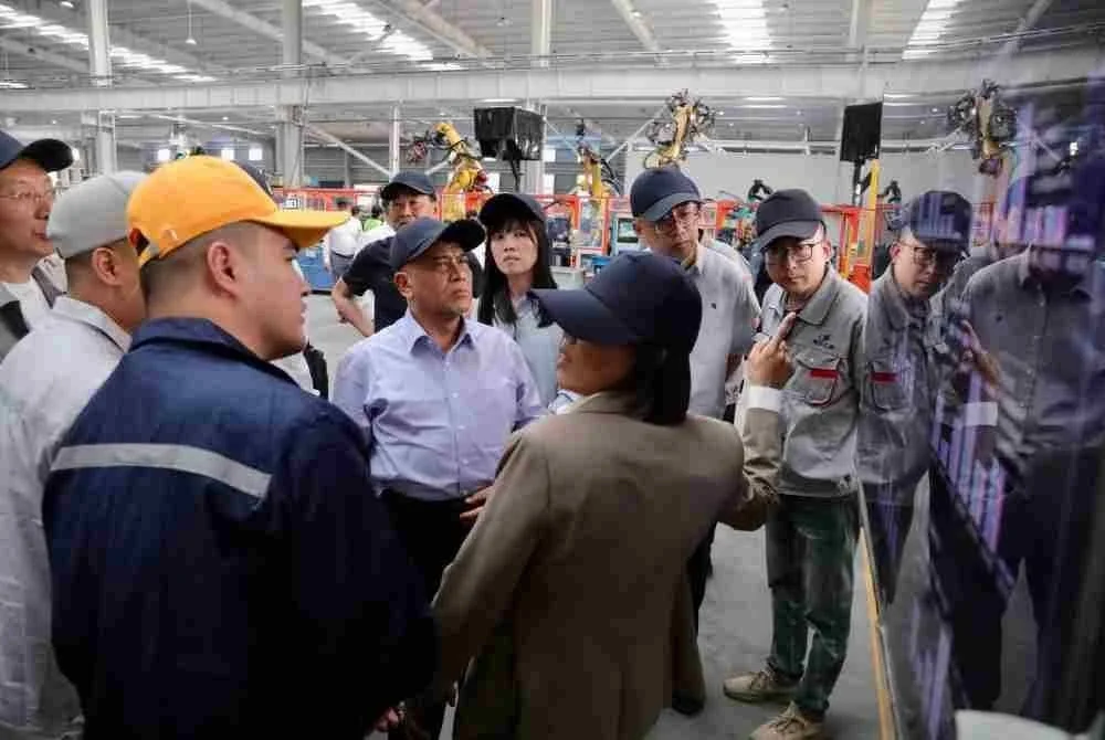 Perak bakal menerima pelaburan baharu bernilai RM160 juta dalam industri automotif di Tanjung Malim Hi-Tech Park melibatkan syarikat Yantai Yatong Precision Mechanical Technology dari China. Facebook Saarani Mohamad
