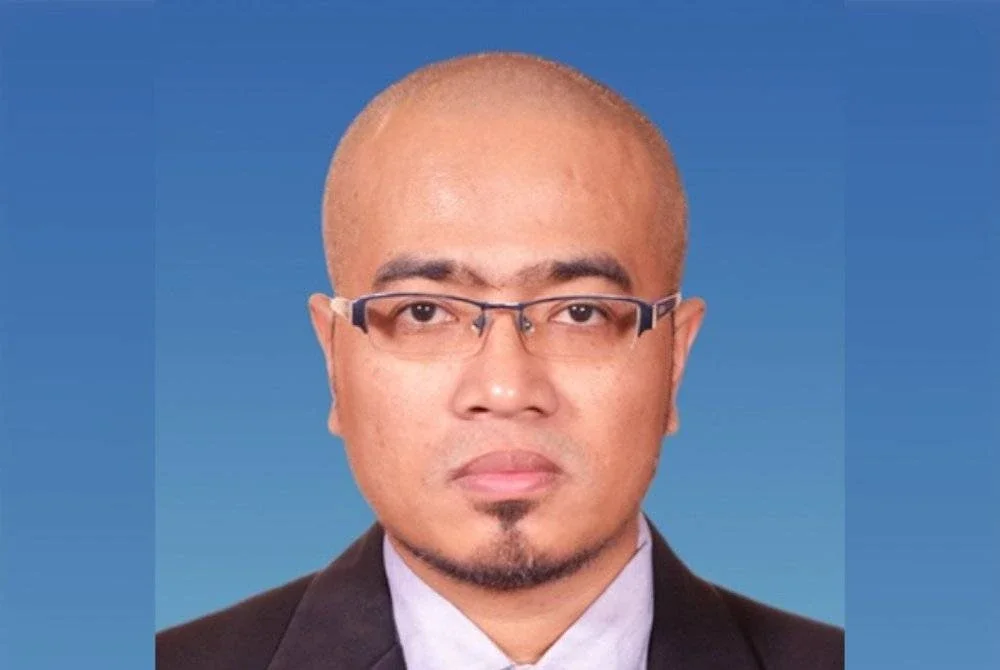 DR AHMAD MUZAMMIL