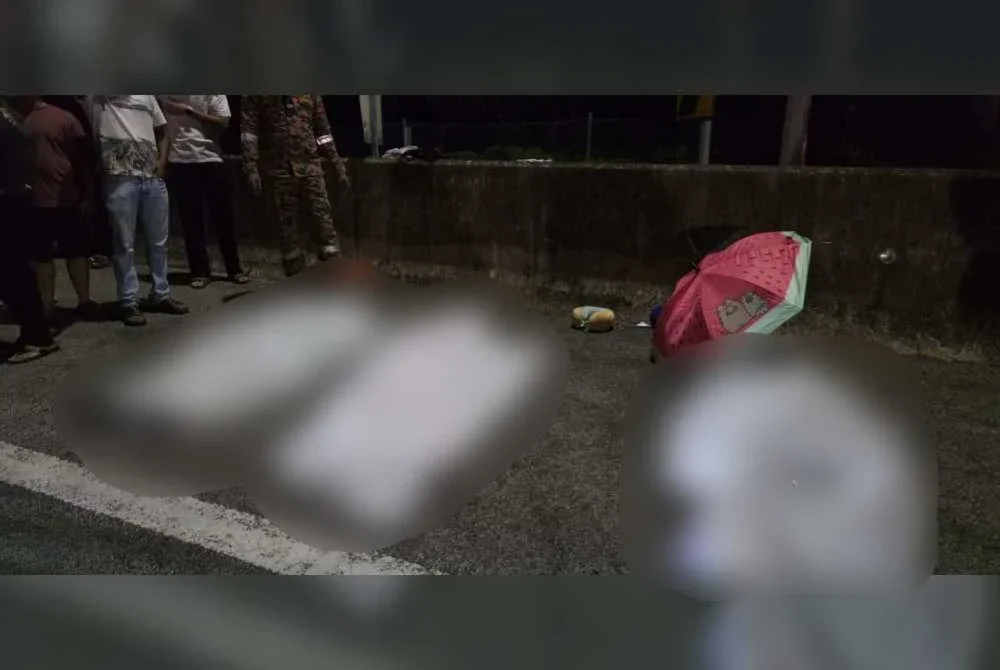 Tiga maut dalam kemalangan di Kilometer 34 Lebuhraya Karak menghala Kuala Lumpur berhampiran Kampung Sungai Chinchin, Gombak, awal pagi Jumaat.