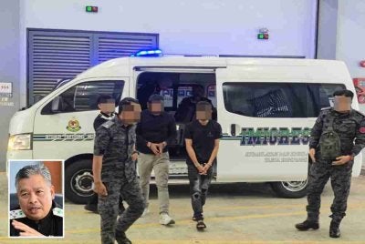 Antara tiga warga Indonesia yang didakwa mengikut Akta Antipemerdagangan Orang dan Antipenyeludupan Migran 2007, baru-baru ini. Foto: JIM (Gambar kecil: Zakaria)
