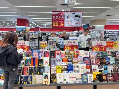 Kempen tersebut berlangsung di semua kedai buku POPULAR/HARRIS serta menerusi platform POPULAR Online dengan pelbagai tawaran melibatkan buku, alat tulis, gajet IT dan ganjaran eksklusif untuk ahli POPULAR.