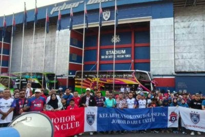 Pergerakan konvoi bas penyokong JDT dari Larkin ke Stadium National Bukit Jalil.