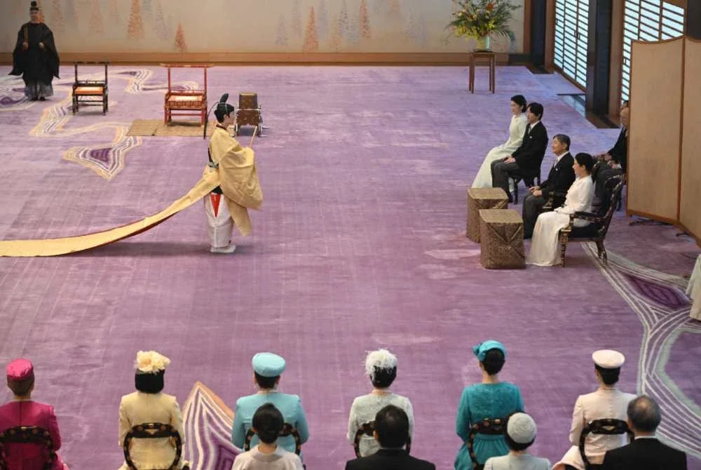 Jepun meraikan detik bersejarah apabila Putera Hisahito secara rasmi melangkah ke alam dewasa melalui satu istiadat penuh adat di Istana Diraja, ketika negara tersebut turut berdepan perdebatan berterusan mengenai isu pewarisan takhta.