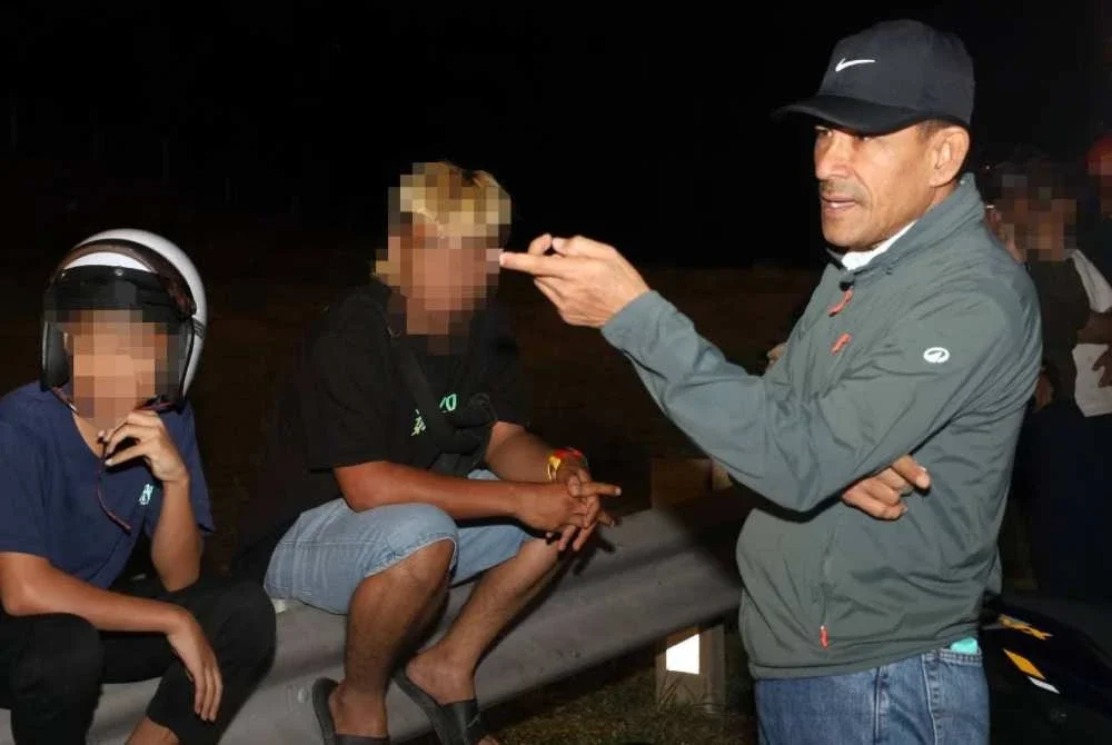 Mohd Zaini hadir meninjau Op Samseng Jalanan di Lebuhraya NKVE, Shah Alam pada Ahad. Foto: Polis Selangor