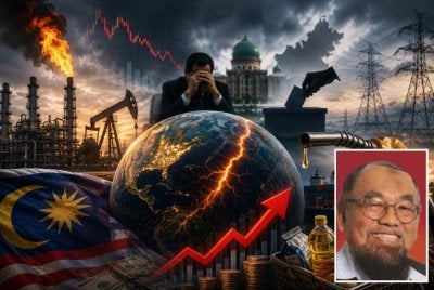Barjoyai (gambar kecil) berkata, sekiranya gelombang kedua krisis tenaga global semakin memuncak, beliau tidak menolak kemungkinan PRU16 terpaksa dilewatkan Kerajaan Madani hingga hujung 2027. Foto hiasan
