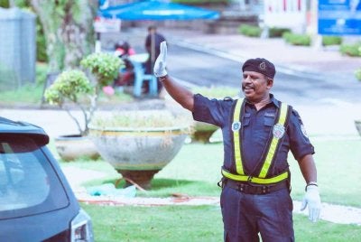 Figura yang sentiasa berdiri megah di pintu gerbang UPM sejak 13 Jun 1989.