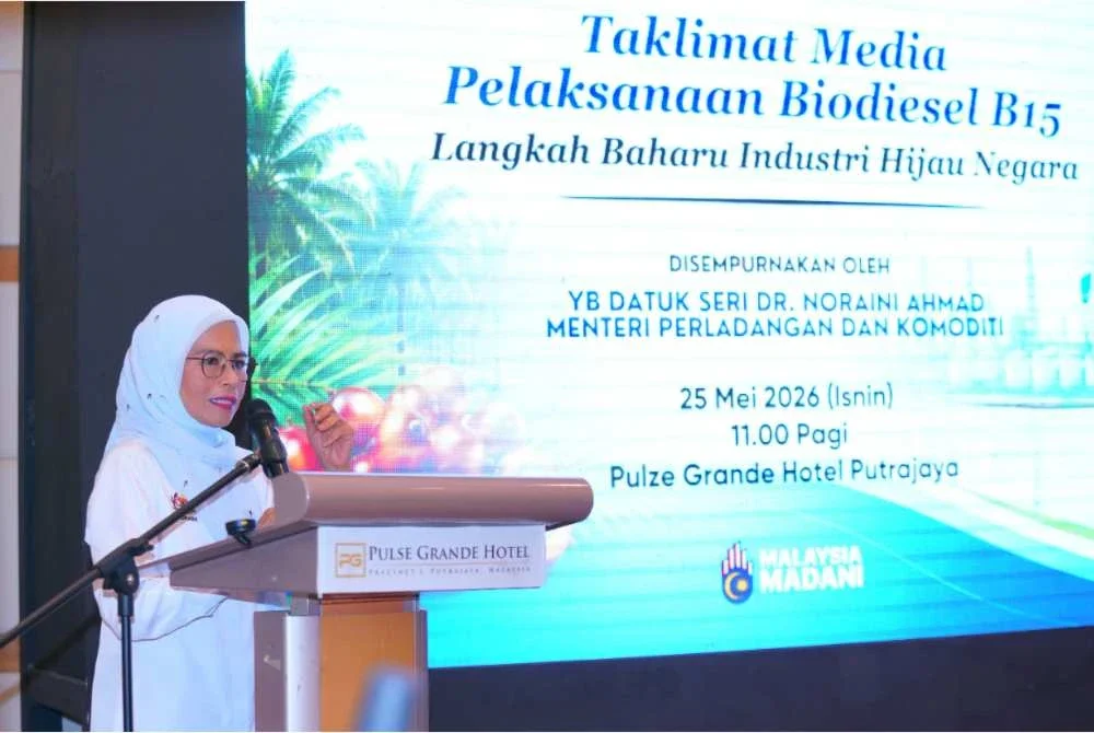 Noraini berucap pada Majlis Taklimat Pelaksanaan Biodiesel B15 di sini pada Isnin. Foto SINAR HARIAN/MOHD HALIM ABDUL WAHID
