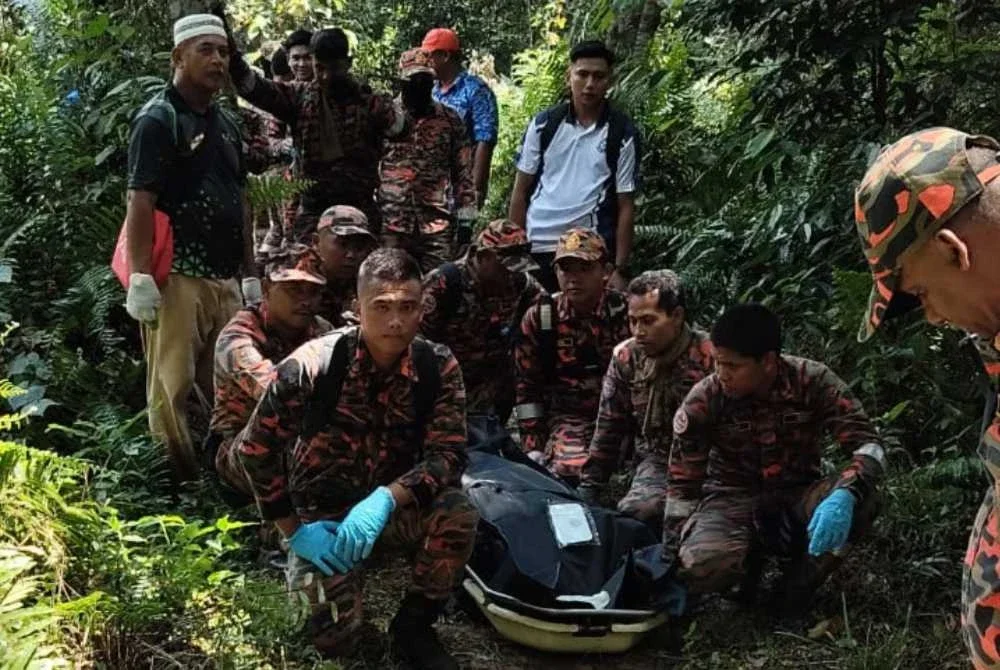 Mangsa, Nur Izzati Humaira Azizul, 19, ditemukan oleh pasukan mencari dan menyelamat (SAR) di kawasan kebun berhampiran lokasi dia dilaporkan hilang.Foto JBPM 