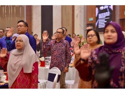 Majlis Apresiasi ERAT (Encouraging Responsibility, Accountability and Trustworthiness) anjuran Suruhanjaya Integriti Agensi Penguatkuasaan (EAIC) di Dewan Damar Sari, Kompleks F8, Putrajaya, dihadiri hampir 350 tetamu merangkumi pengurusan tertinggi EAIC, Ketua-Ketua Perkhidmatan, rakan strategik agensi awam dan NGO serta pengamal media.- Foto: ASRIL ASWANDI MOHD SYUKOR