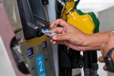 Kementerian Kewangan (MoF) memberi amaran keras terhadap penggunaan nombor atau maklumat MyKad milik individu lain tanpa kebenaran bagi mendapatkan manfaat subsidi BUDI MADANI RON95 (BUDI95).