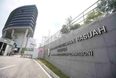 SPRM menerima laporan berhubung proses penilaian dan pelaksanaan kerja naik taraf Stadium Nasional Bukit Jalil yang sebelum ini menjadi perhatian susulan dakwaan berkaitan proses perolehan projek berkenaan.