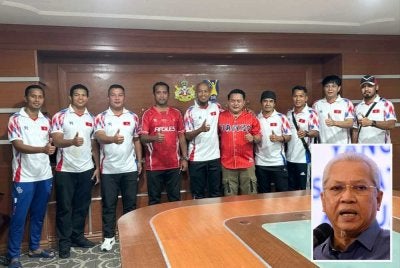 Pasukan Ex-Treble Kelantan akan mengambil alih pegangan majoriti Kelantan WTS FC. - Gambar kecil (Annuar Musa)