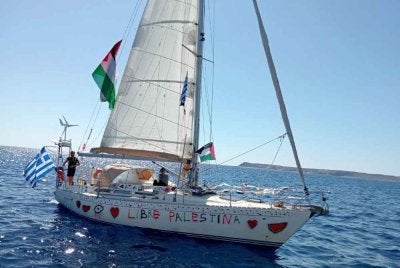 Aktivis kemanusiaan ke Gaza hanya menaiki kapal layar bersaiz kecil.