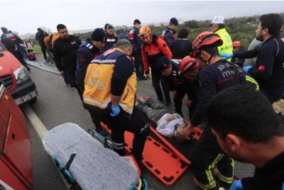 Lapan maut manakala 33 lagi cedera selepas sebuah bas persiaran melanggar penghadang jalan di barat Türkiye pada awal pagi Ahad - Foto fail Xinhua