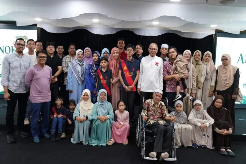Keluarga Kamal Nasharuddin turut hadir memeriahkan Himpunan Anok Beranok Labok di Karangkraf. Foto Rosli Talib
