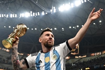 Messi mengetuai juara bertahan edisi Qatar 2022, Argentina untuk saingan Piala Dunia AS, Mexico dan Kanada 2026 diundi dalam Kumpulan J bersama Algeria, Austria dan Jordan.FOTO: AFP