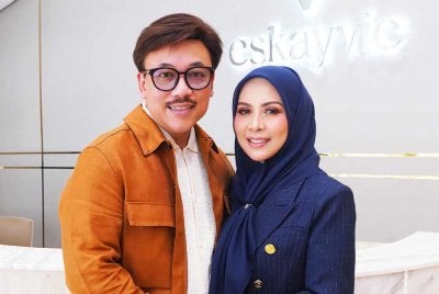 Syid Ayob dan Kartika Wati membangunkan jenama Eskayvie sejak tahun 2009 dengan impian untuk membantu masyarakat menjalani kehidupan yang lebih sihat dan berkualiti.