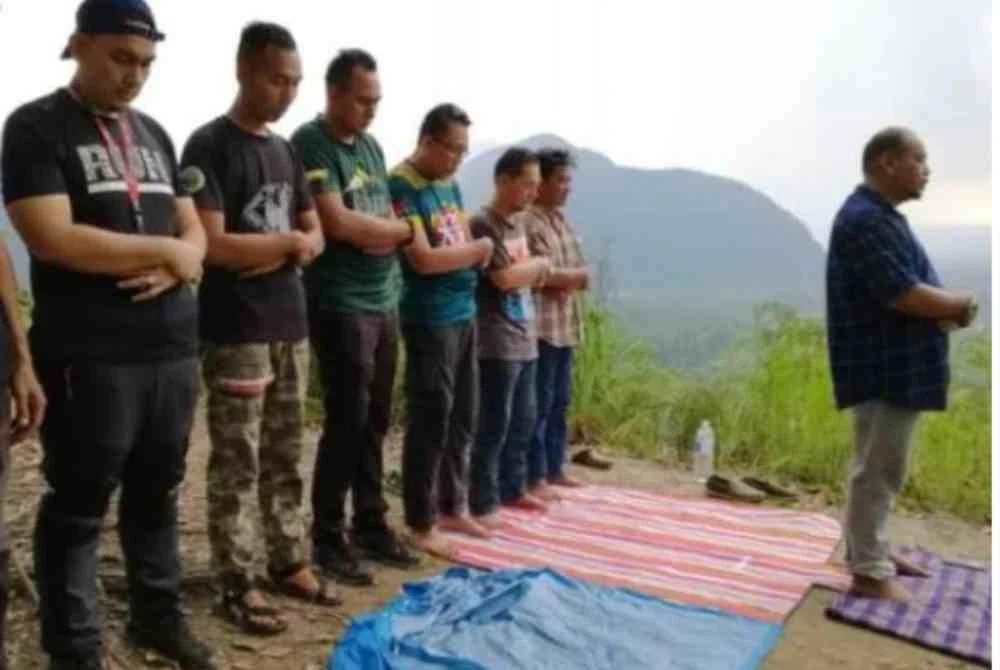 Acap yang ketika itu berusia 29 tahun dilaporkan gagal dikesan selepas tidak tiba di pusat pemeriksaan terakhir perlumbaan yang berlangsung di kawasan hutan dan bukit sekitar Gopeng.