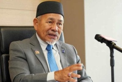 Tuan Ibrahim turut membangkitkan beberapa isu yang menurutnya memberi kesan kepada orang Melayu dan umat Islam.