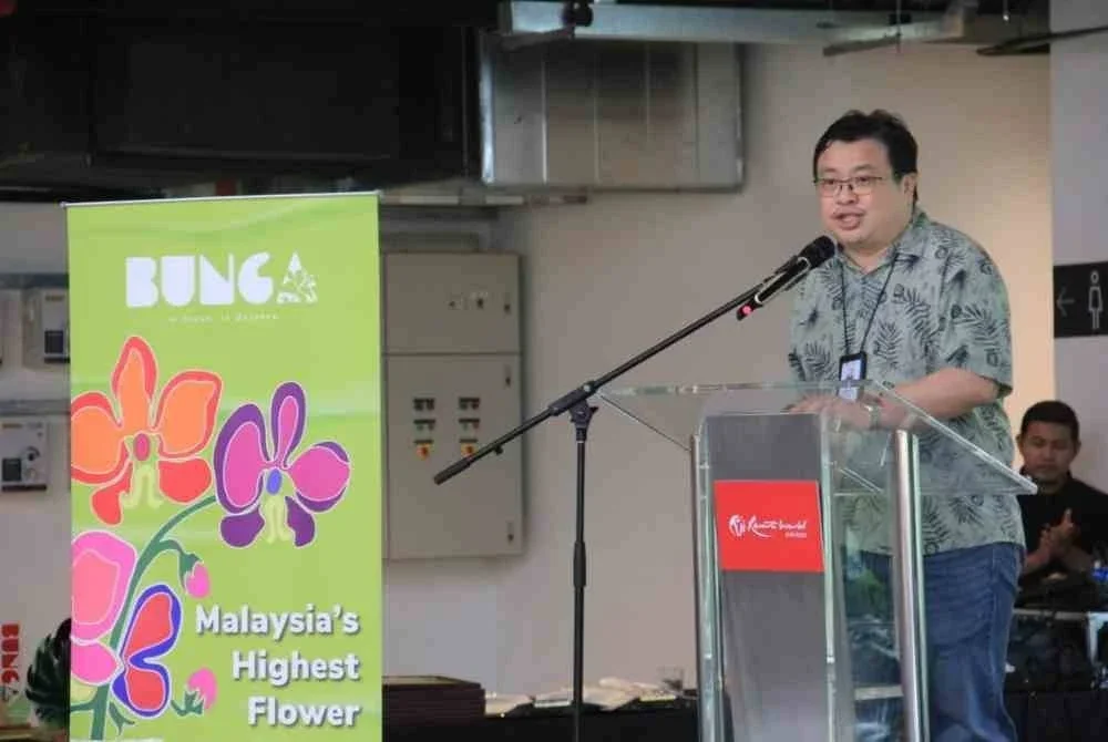 Naib Presiden Eksekutif Jualan, Pemasaran dan Perhubungan Awam Resorts World Genting, Spencer Lee, menyampaikan ucapan beliau semasa majlis pelancaran rasmi BUNGA 2026.