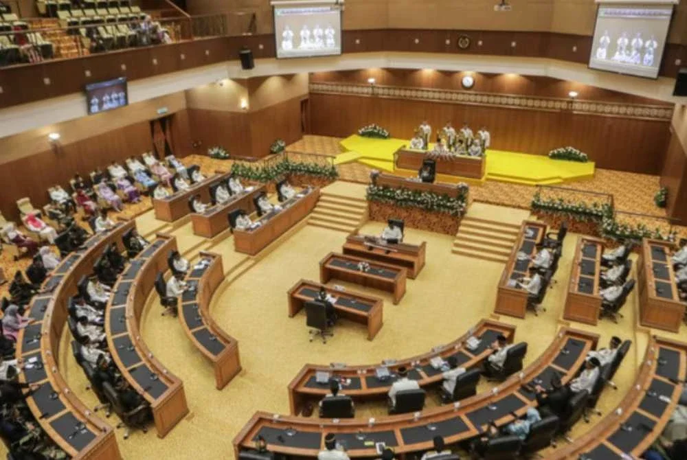 DUN Perlis pada Khamis meluluskan usul Cadangan Pemberatan Hukuman Mandatori dan Pemerkasaan Penguatkuasaan Terhadap Pesalah Pemandu Di Bawah Pengaruh Alkohol di negeri itu. Foto Bernama