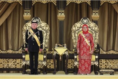 Mempertahankan institusi YDPA bukan bermaksud menolak demokrasi, sebaliknya, ia sebahagian usaha mempertahankan demokrasi itu sendiri.