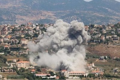 Serangan Israel ke atas bandar Sohmor di wilayah Bekaa barat itu mengorbankan lima orang awam manakala empat lagi cedera. - Foto: Agensi