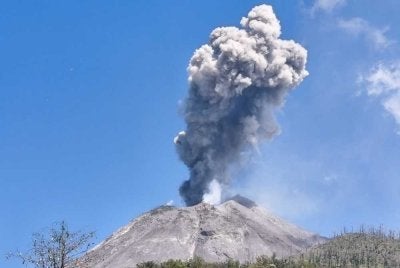 Aktiviti vulkanik di gunung berapi itu terus meningkat sejak beberapa bulan lalu.