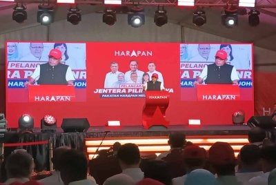 Saifuddin berucap pada Pelancaran Jentera PH bagi PRN Johor di Batu Pahat.
