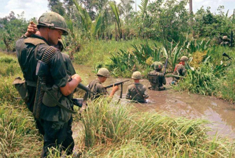 Perang Vietnam(1955-1975).